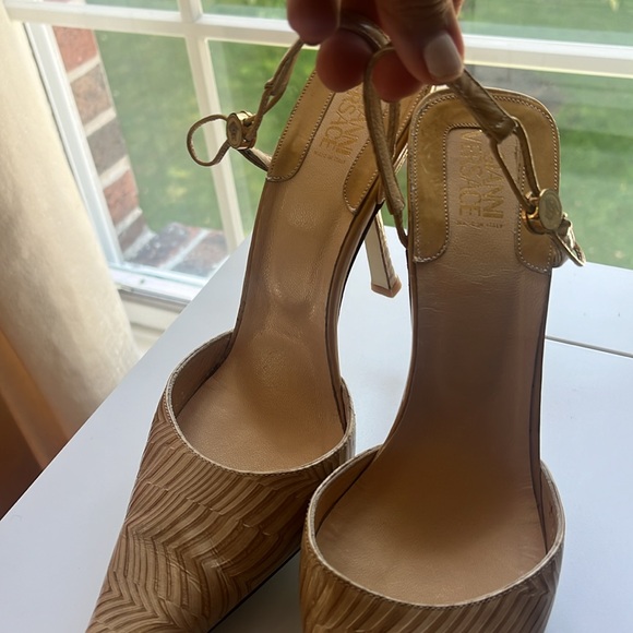 GIANNI VERSACE VERO CUOIO closed toe sling back heels size 38.5 - Picture 17 of 17
